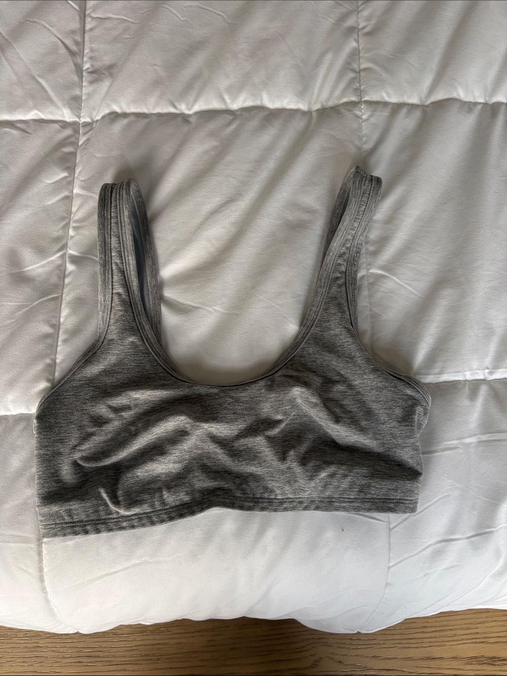 Alo Everyday Scoop Neck Bralette - Gray